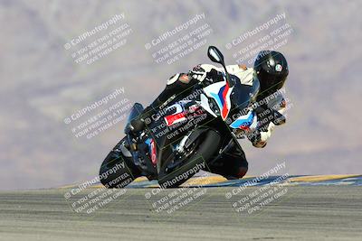 media/Feb-12-2022-SoCal Trackdays (Sat) [[3b21b94a56]]/Turn 9 Set 2 (1140am)/